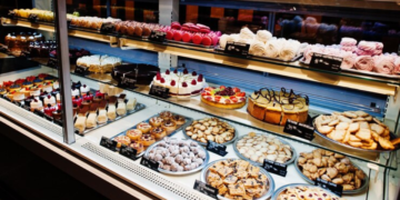 Is Cheesecake Factory Closing